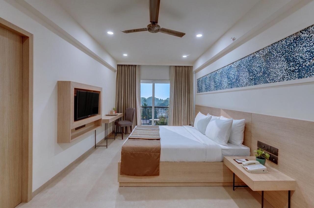 The Fern Habitat, Candolim, Goa Екстер'єр фото
