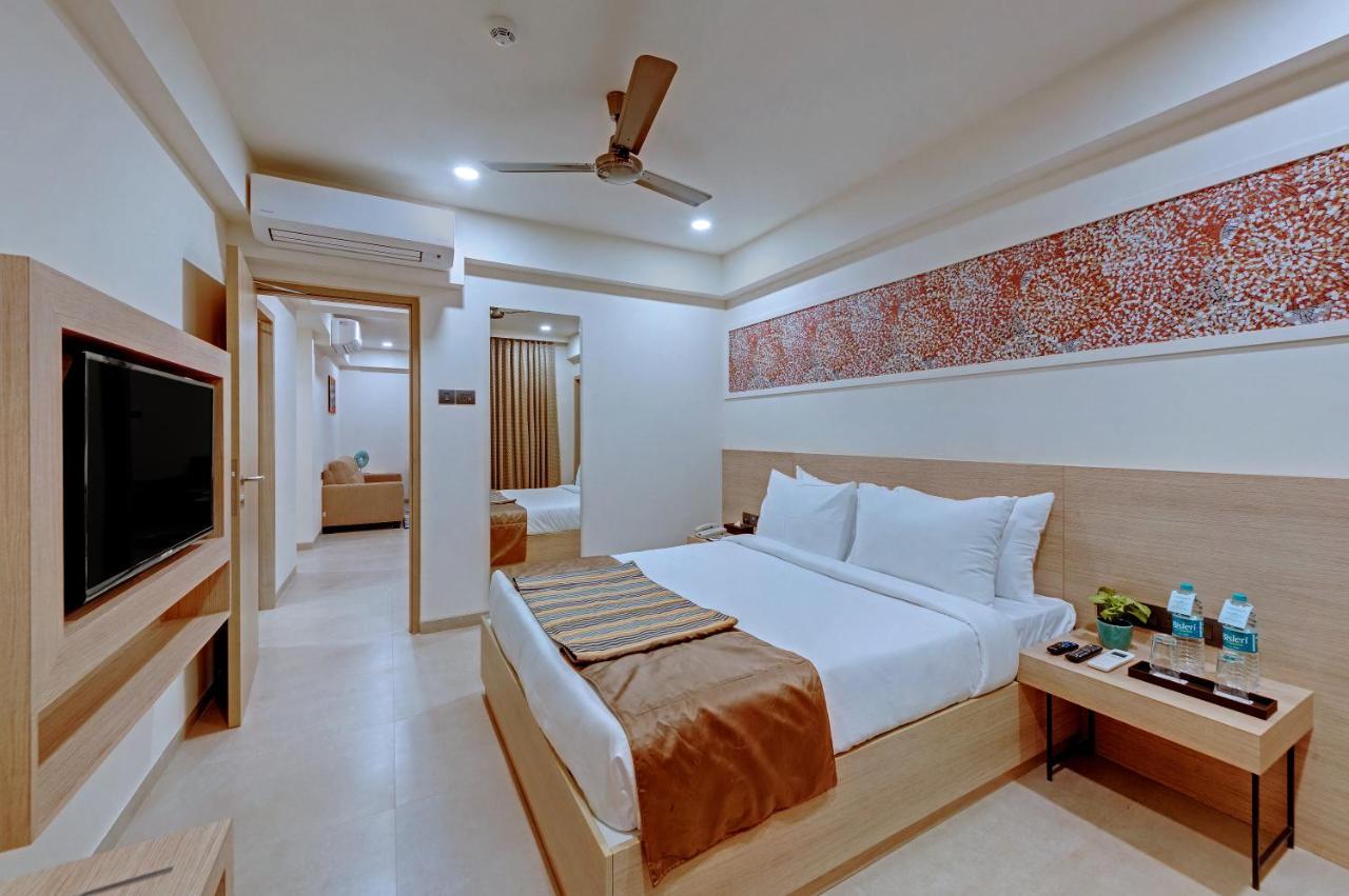 The Fern Habitat, Candolim, Goa Екстер'єр фото